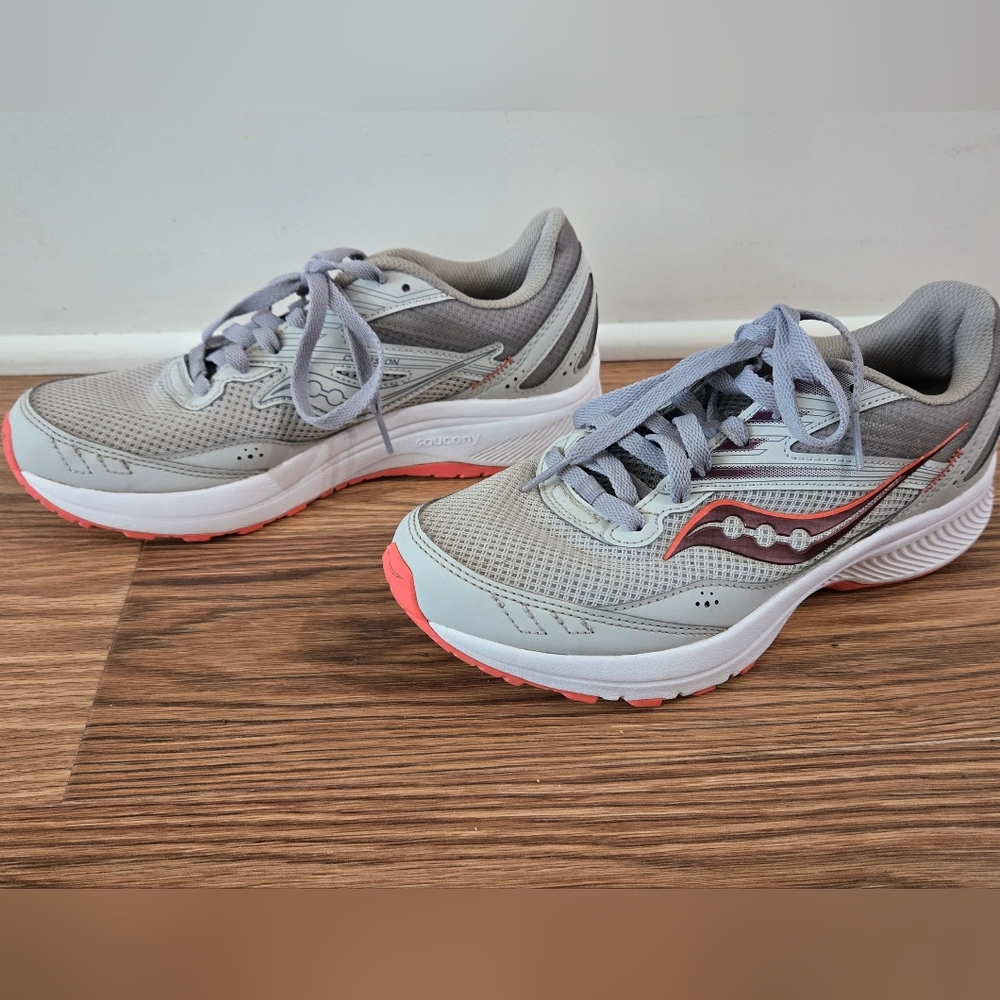 Saucony Women's Cohesian 15 Gray Orange Maroon Running Shoes